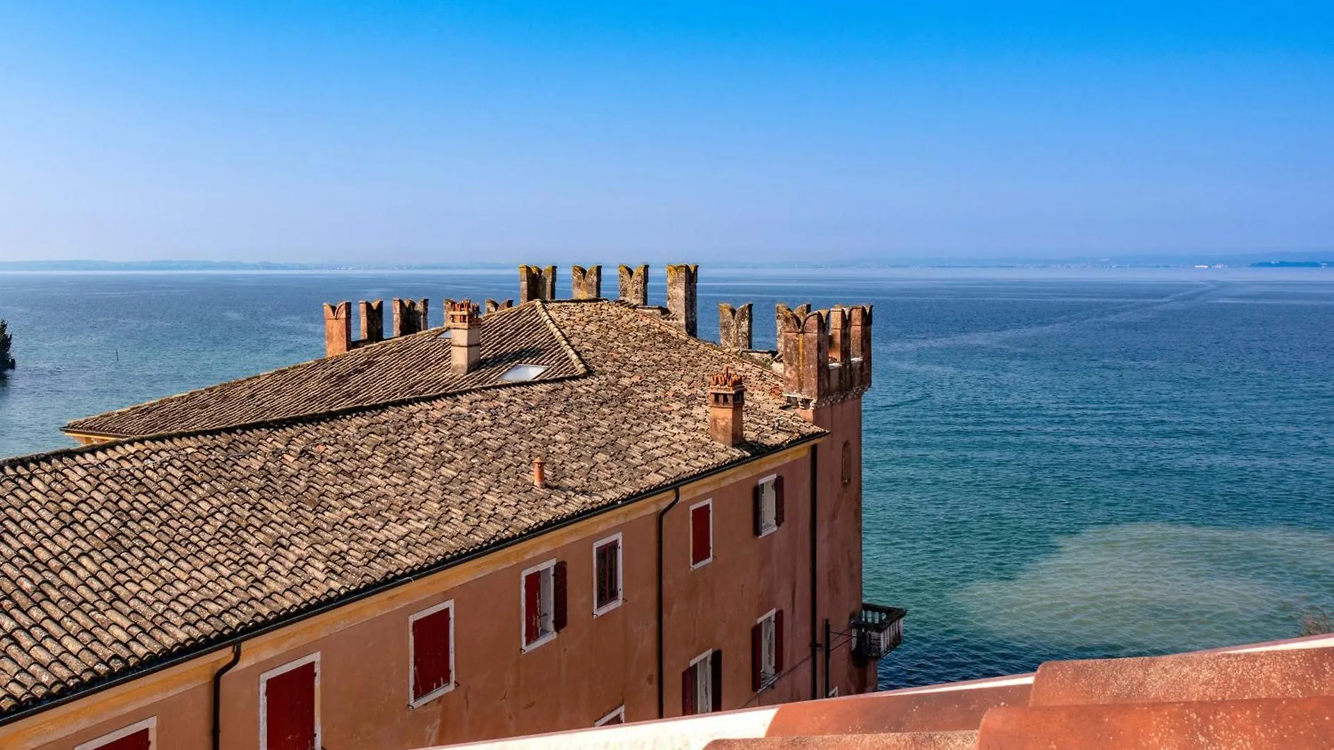 Lakeview Apartment Cristina Lazise Italy